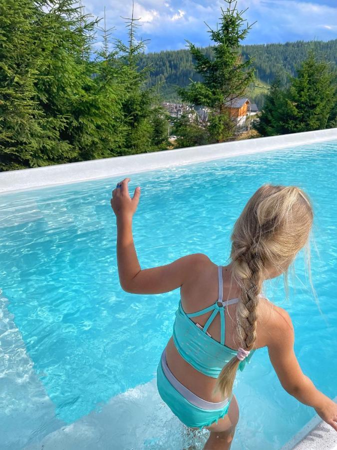 Be Be Chalet - Premium Jacuzi & Private Pool Буковел Екстериор снимка